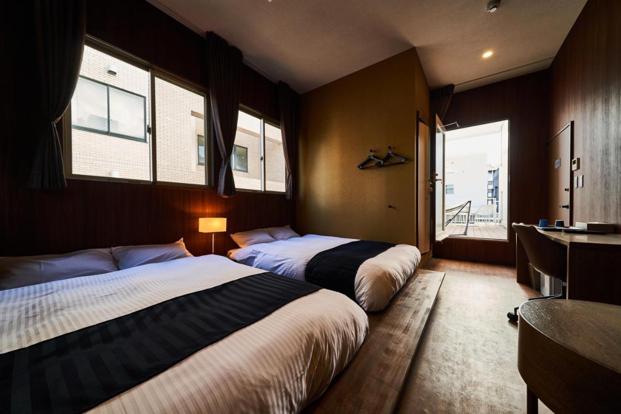 &and Shinsaibashi East Albergue